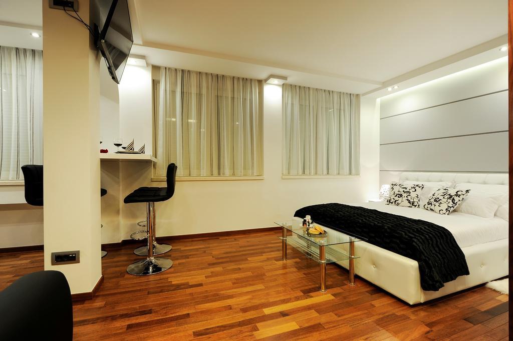 Main Street Studio And Rooms Zadar Bilik gambar