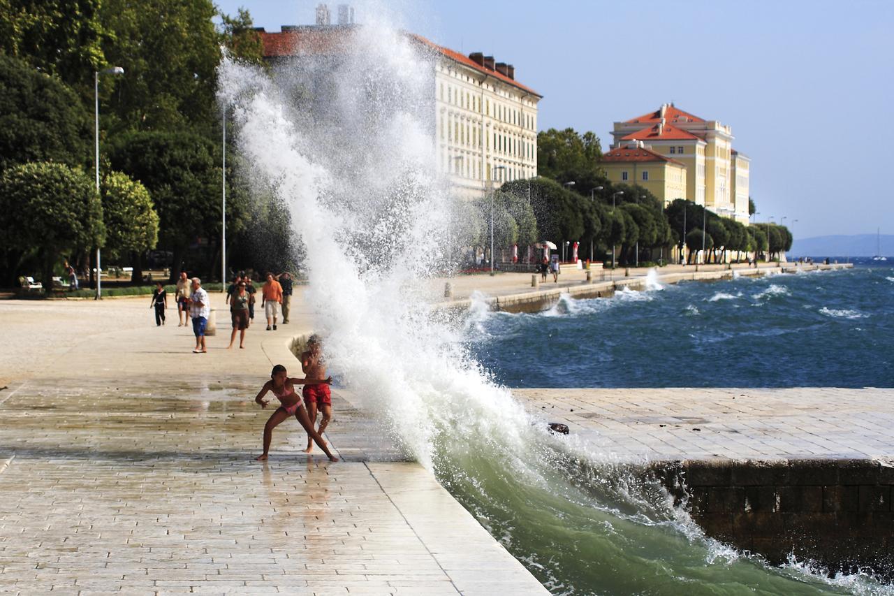 Main Street Studio And Rooms Zadar Luaran gambar